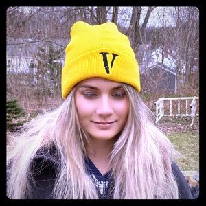 New GOLD V Beanie Yellow lone Winter Hat
